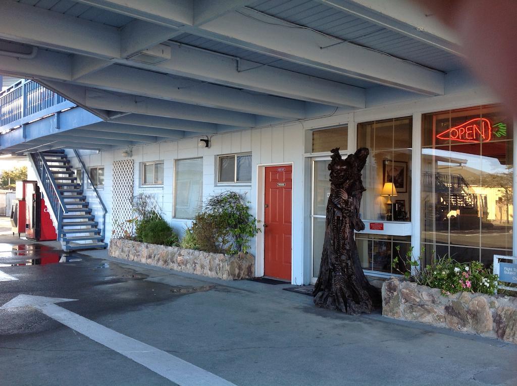 Redwood Inn Crescent City Exterior foto